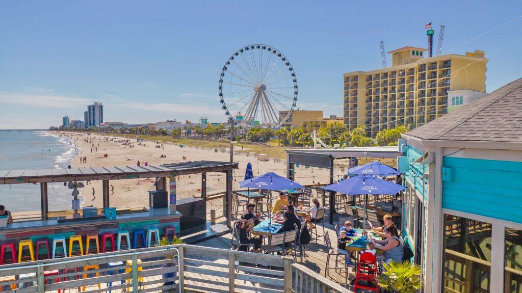 Pier 14 Restaurant • Lounge • Fishing Pier