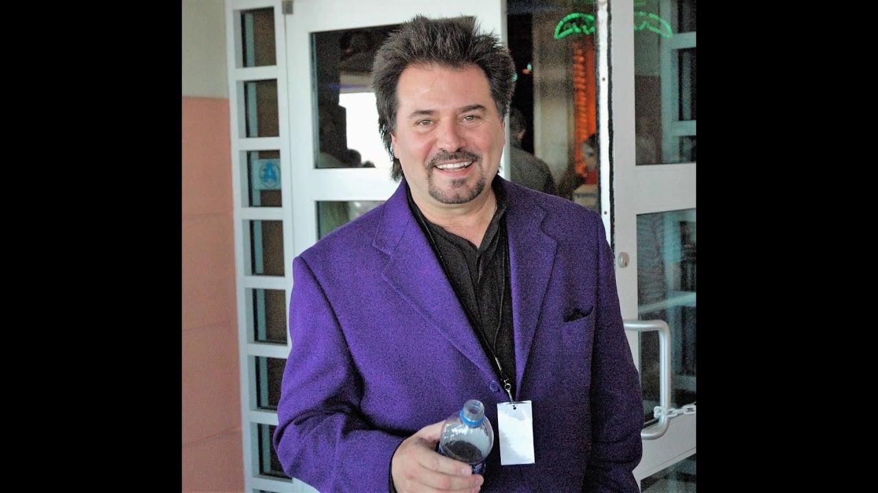Gary Lowder & The Smokin' Hot performs at the Greg Rowles Legacy Theatre